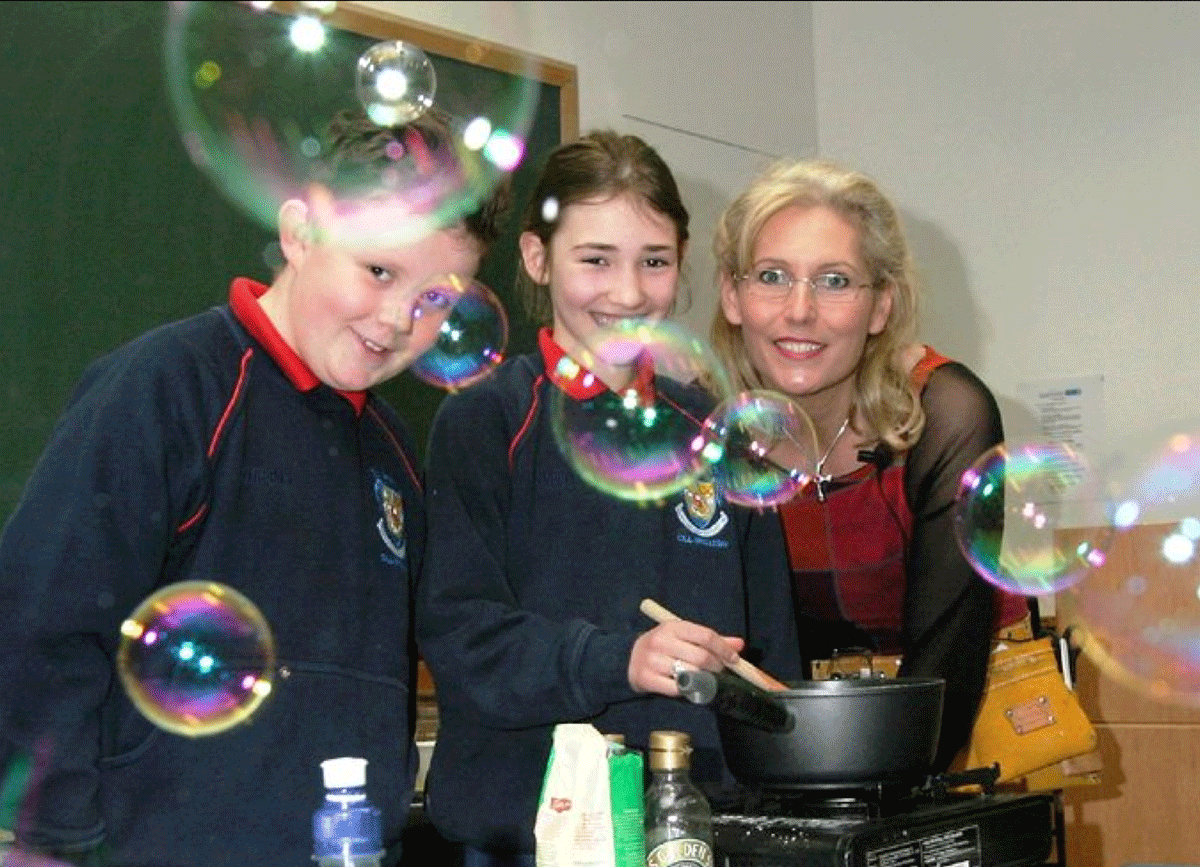 Science 2 Life, science and fun, Sue McGrath with 2 pupils